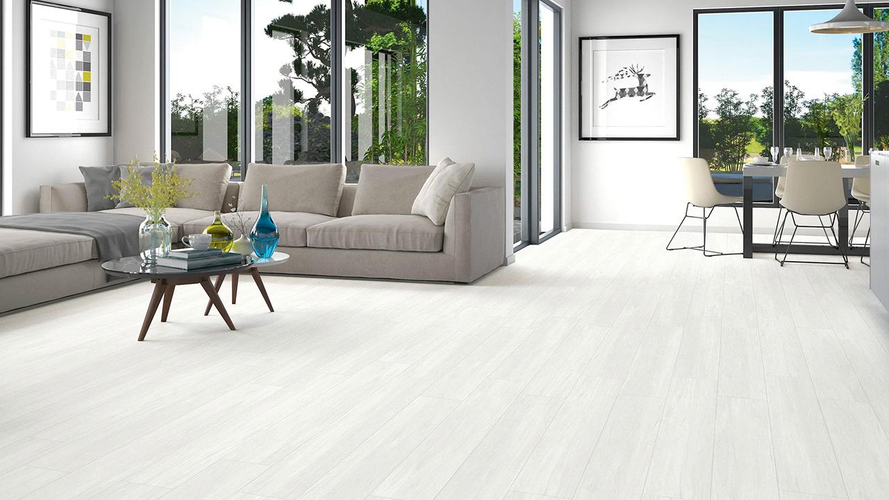 Sàn gỗ màu sáng tăng khả năng phản chiếu ánh sáng