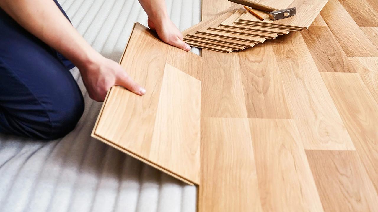 Những lưu ý khi lắp đặt sàn gỗ nâu